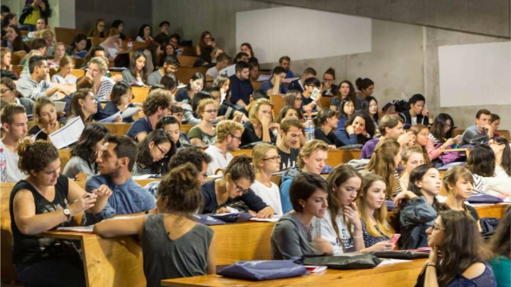 Amphi (1)