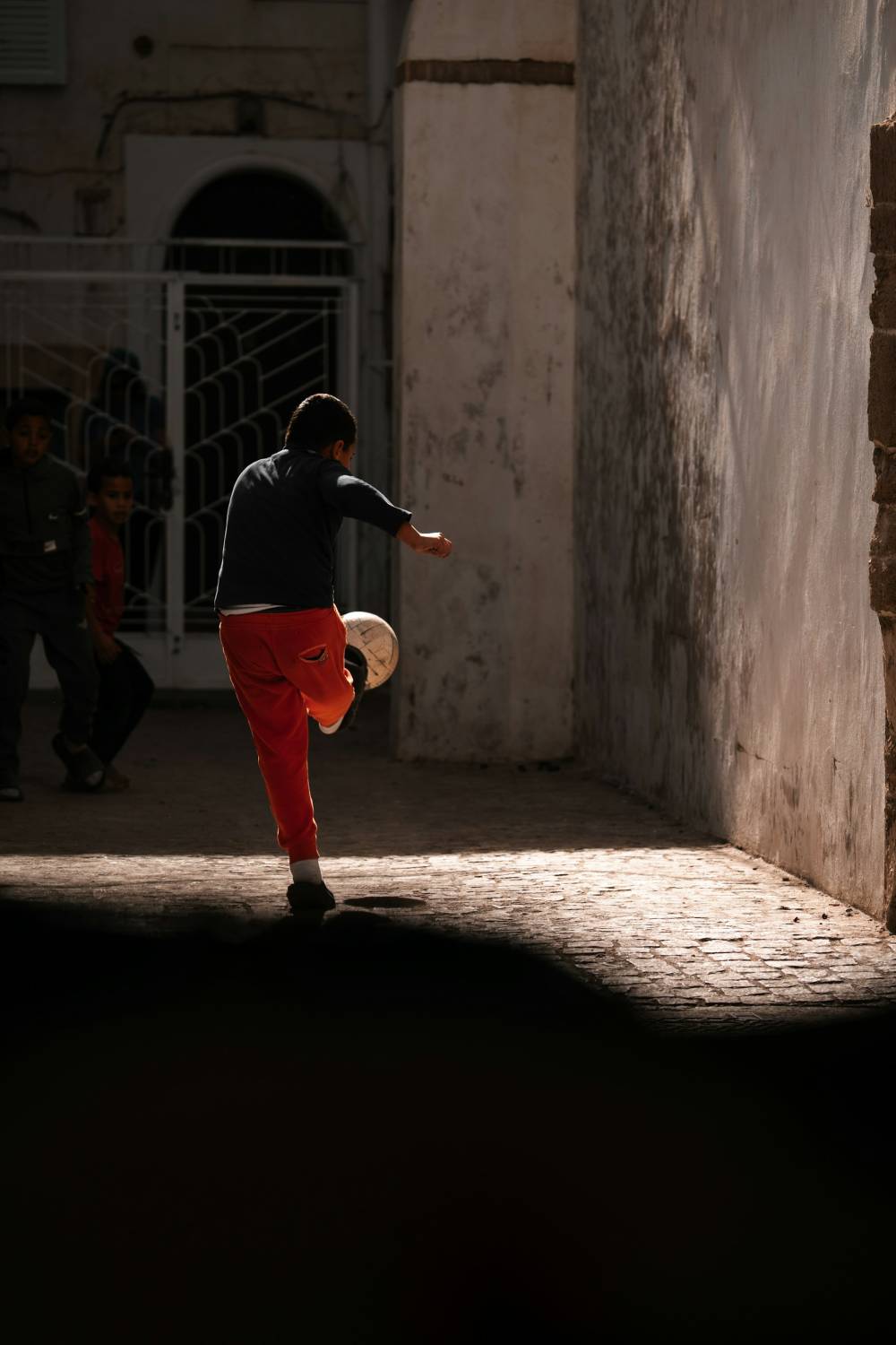 adam-rhodes-toT2TZ3rxeY-unsplash